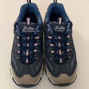 Skechers D’Lites Women’s Shoes. Size 10